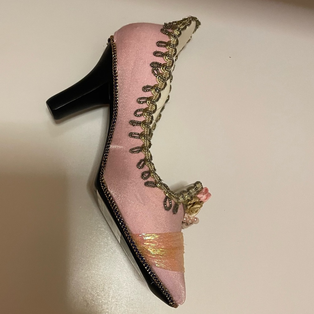 High heel ring holder - Picture 2 of 3